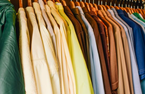 Chemise personnalisée : quelle couleur choisir ?